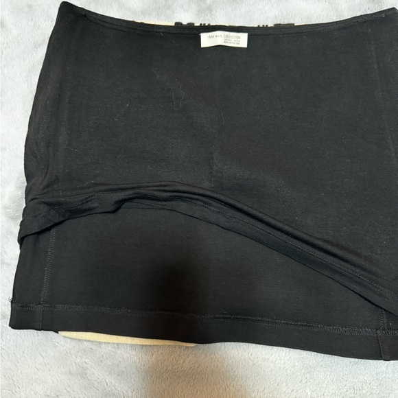 Zara Stretchy Mini Skirt EUC - Picture 6 of 7